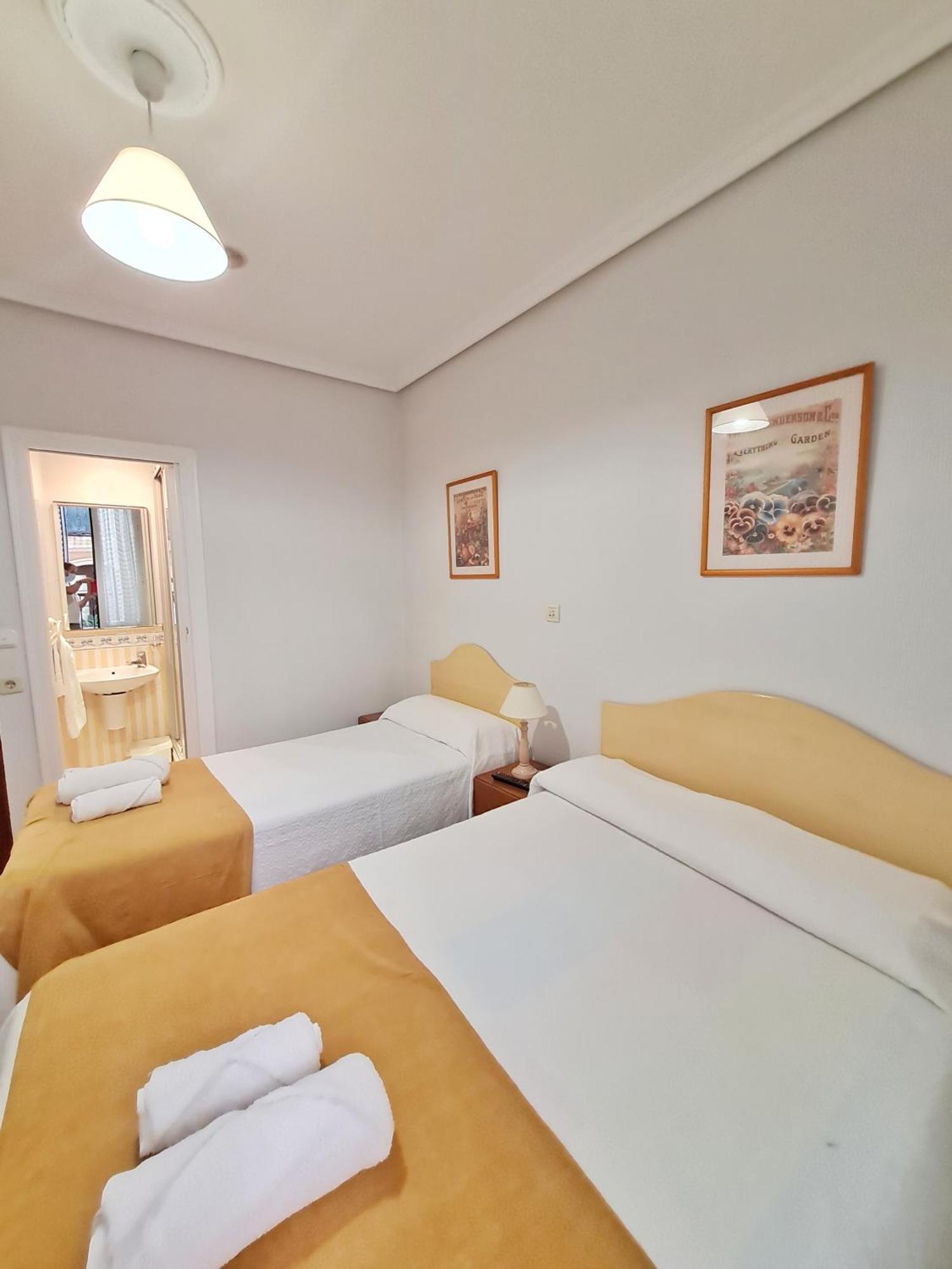 Pension San Lorenzo سان سيباستيان الغرفة الصورة